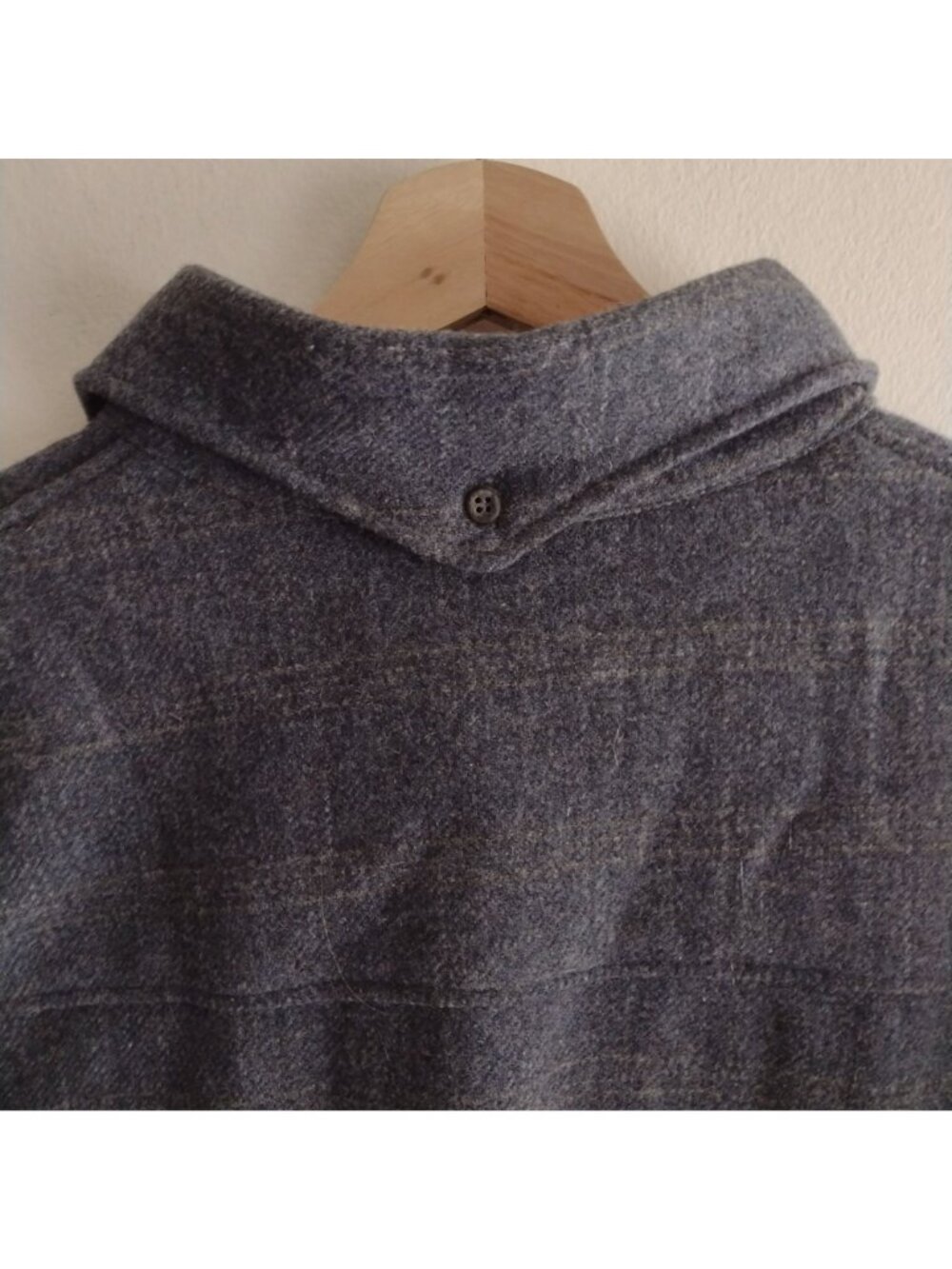Howl Good Womens Superior Wool Shirt L Gray Plaid Outdoor Farm Button Front - Picture 8 of 11